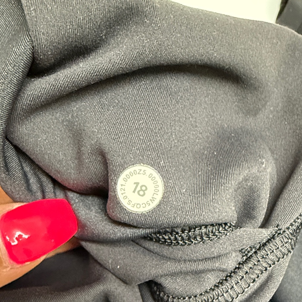 lululemon athletica Black Leggings - Picture 4 of 4